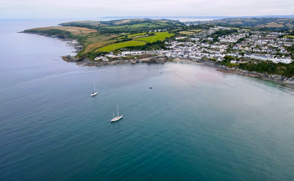 https://sailadventure.co.uk/public/frontend/morvargh-new/images/tracktheboat-headerimage.webp